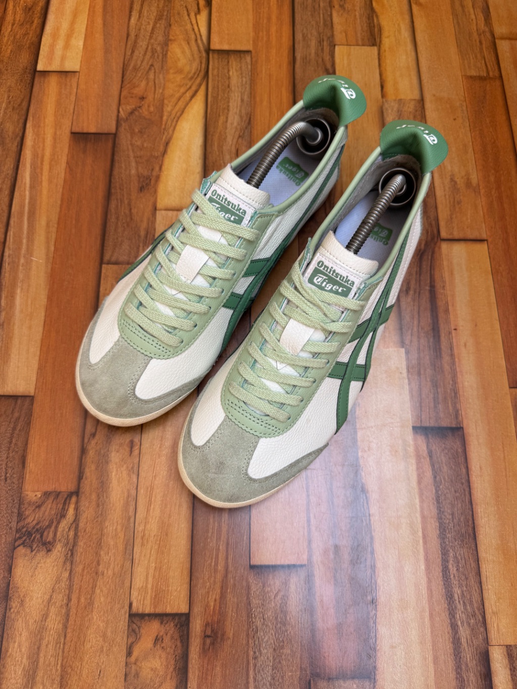 ONITSUKA TIGER 
