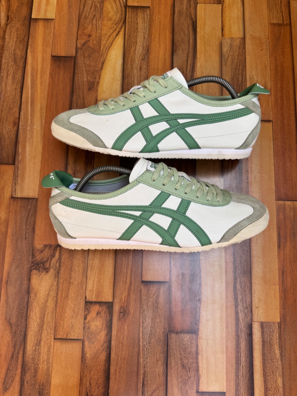 ONITSUKA TIGER 