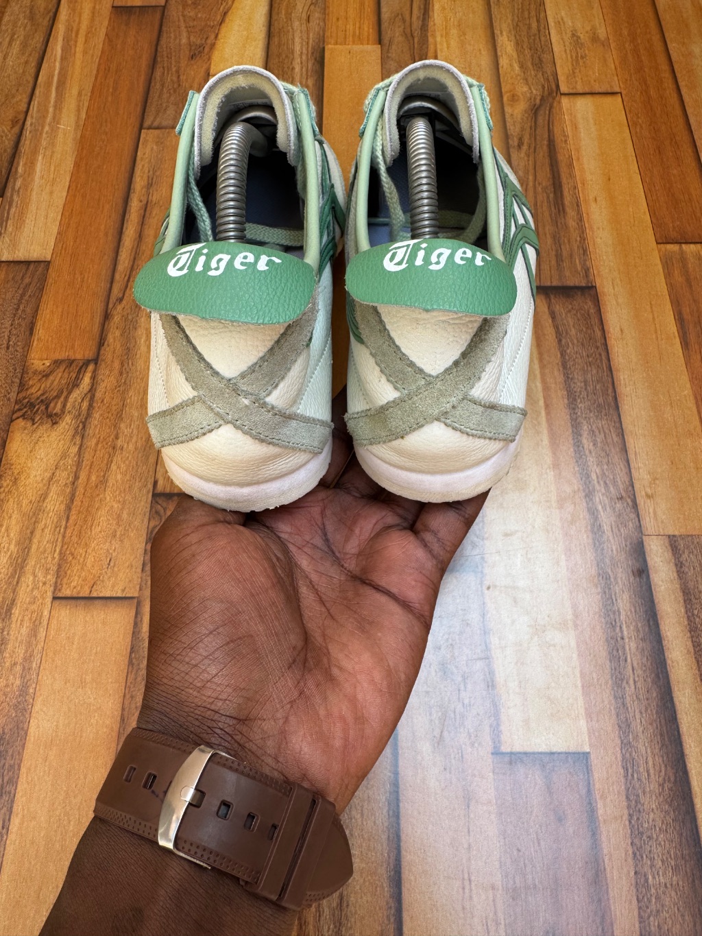 ONITSUKA TIGER 