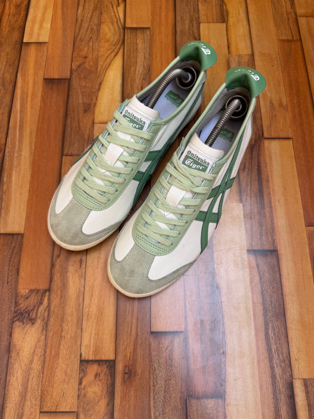 ONITSUKA TIGER 